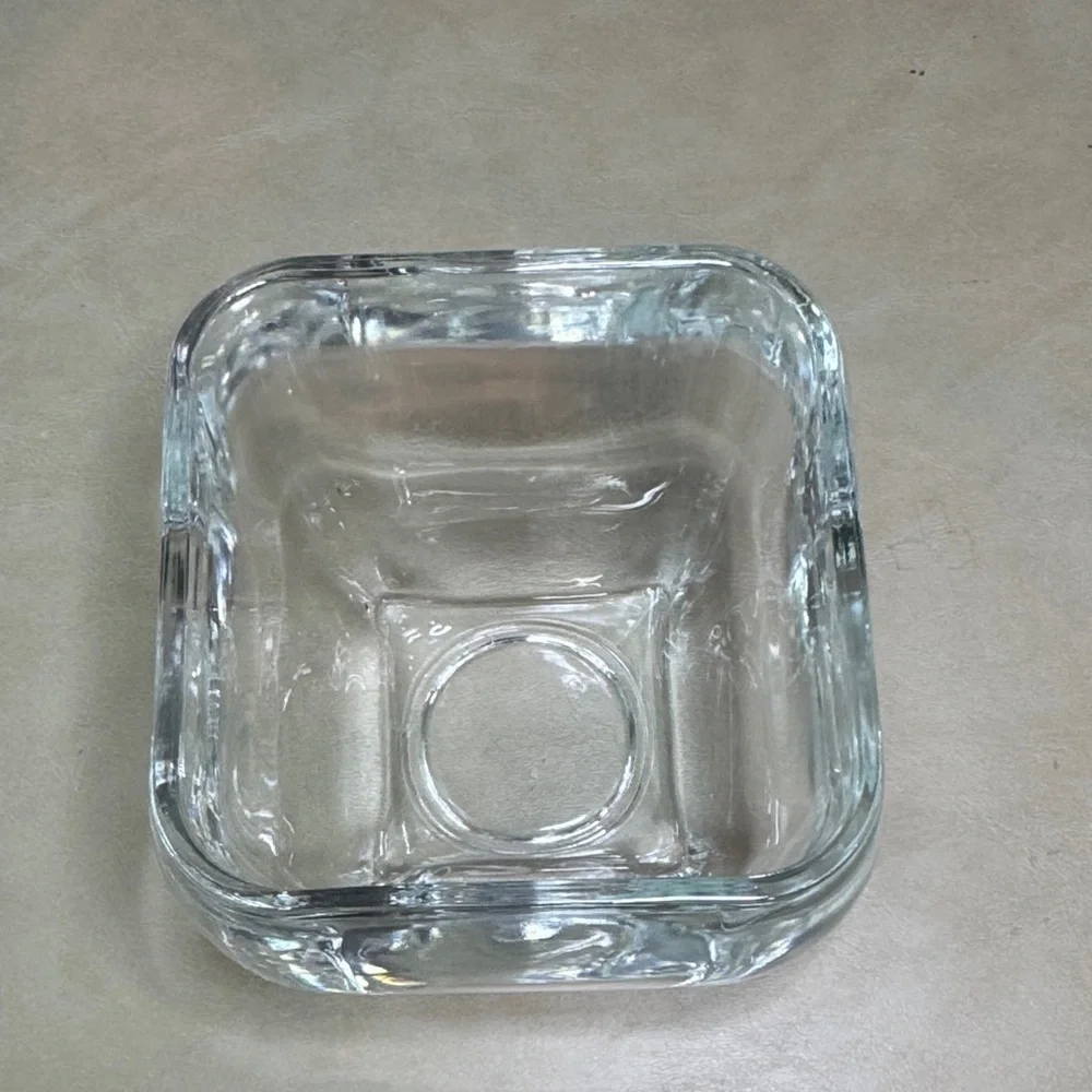 Set of Two Clear Glass Square Candle Holders 4